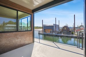 Splash Floating Home Room Upper Deck