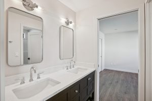 Splash Floating Home Bathroom